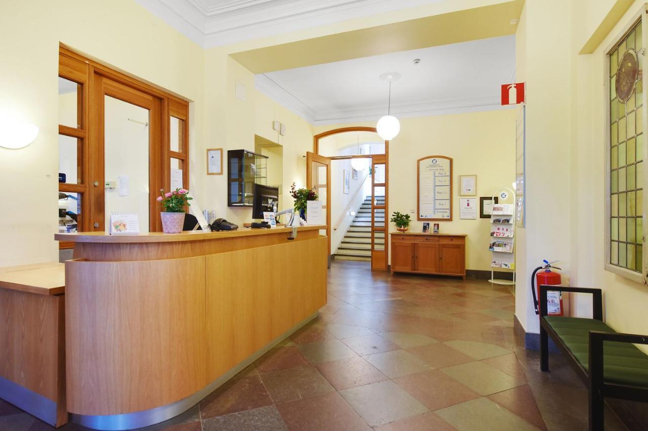 Ersta & Konferens Hotell 2*